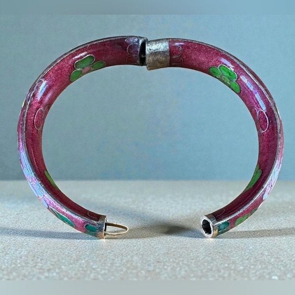 Vintage Painted Metal Bangle Bracelet - Picture 6 of 7